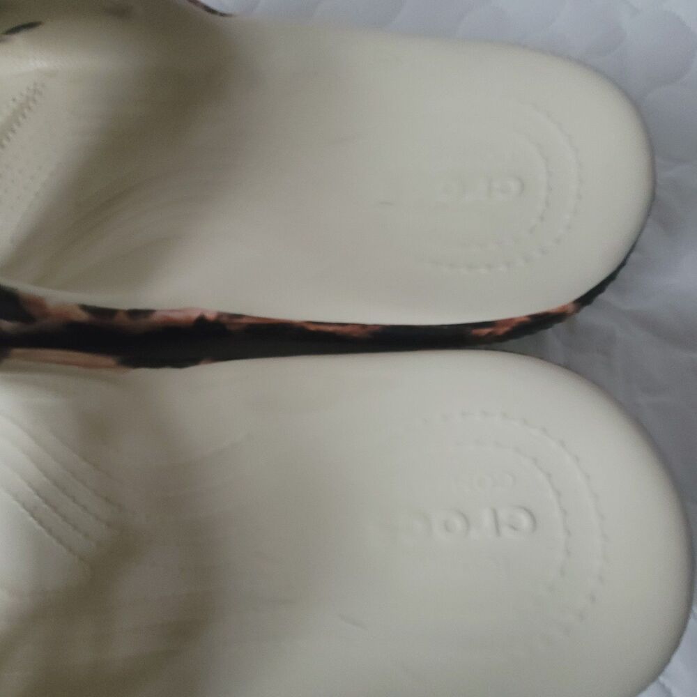 Crocs Classic Animal Print Remix Slide Sandals Size W12 M10 - Picture 9 of 10